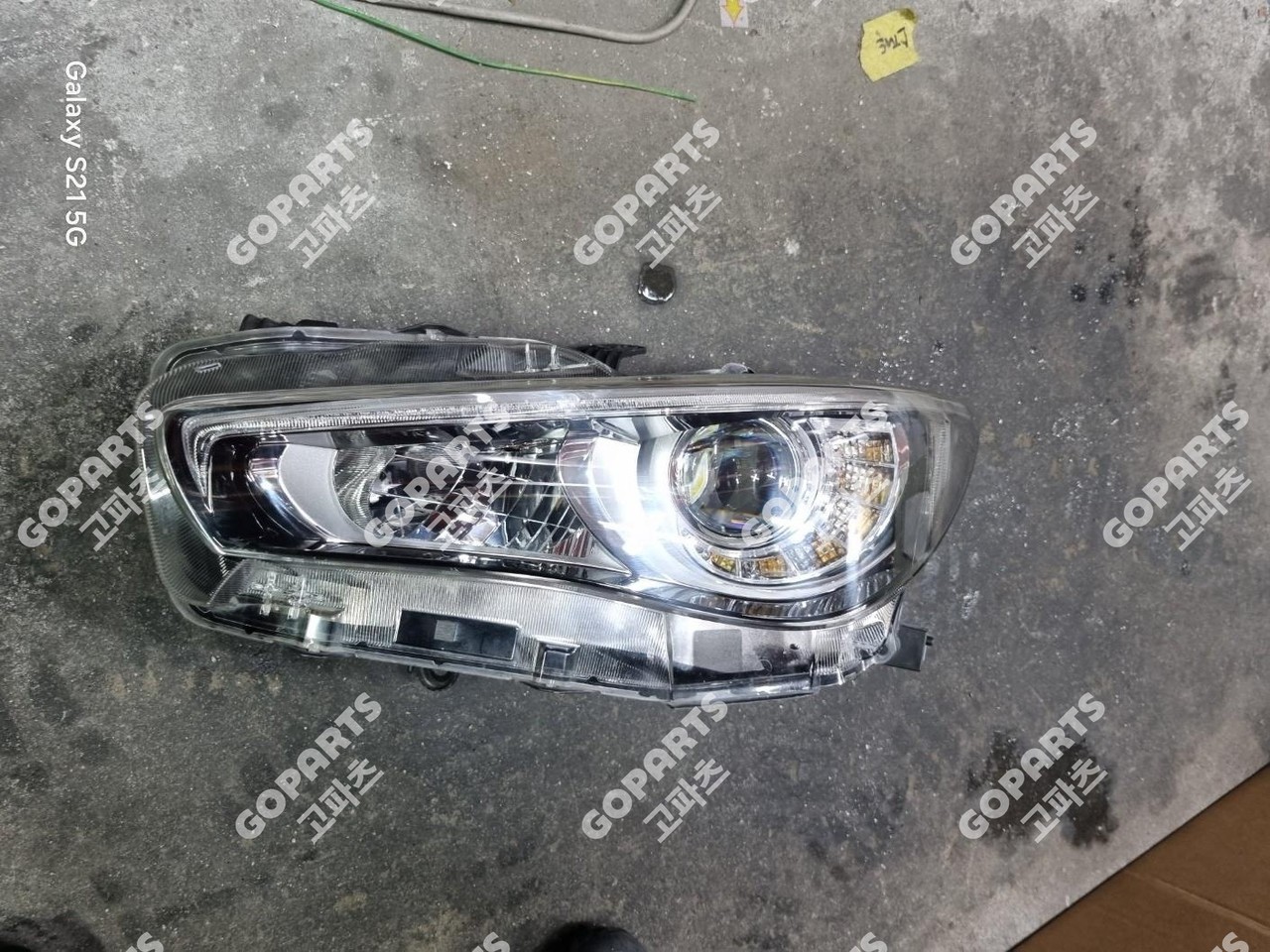 인피니티 Q50 운전석헤드라이트전조등램프 파란배선타입 중고