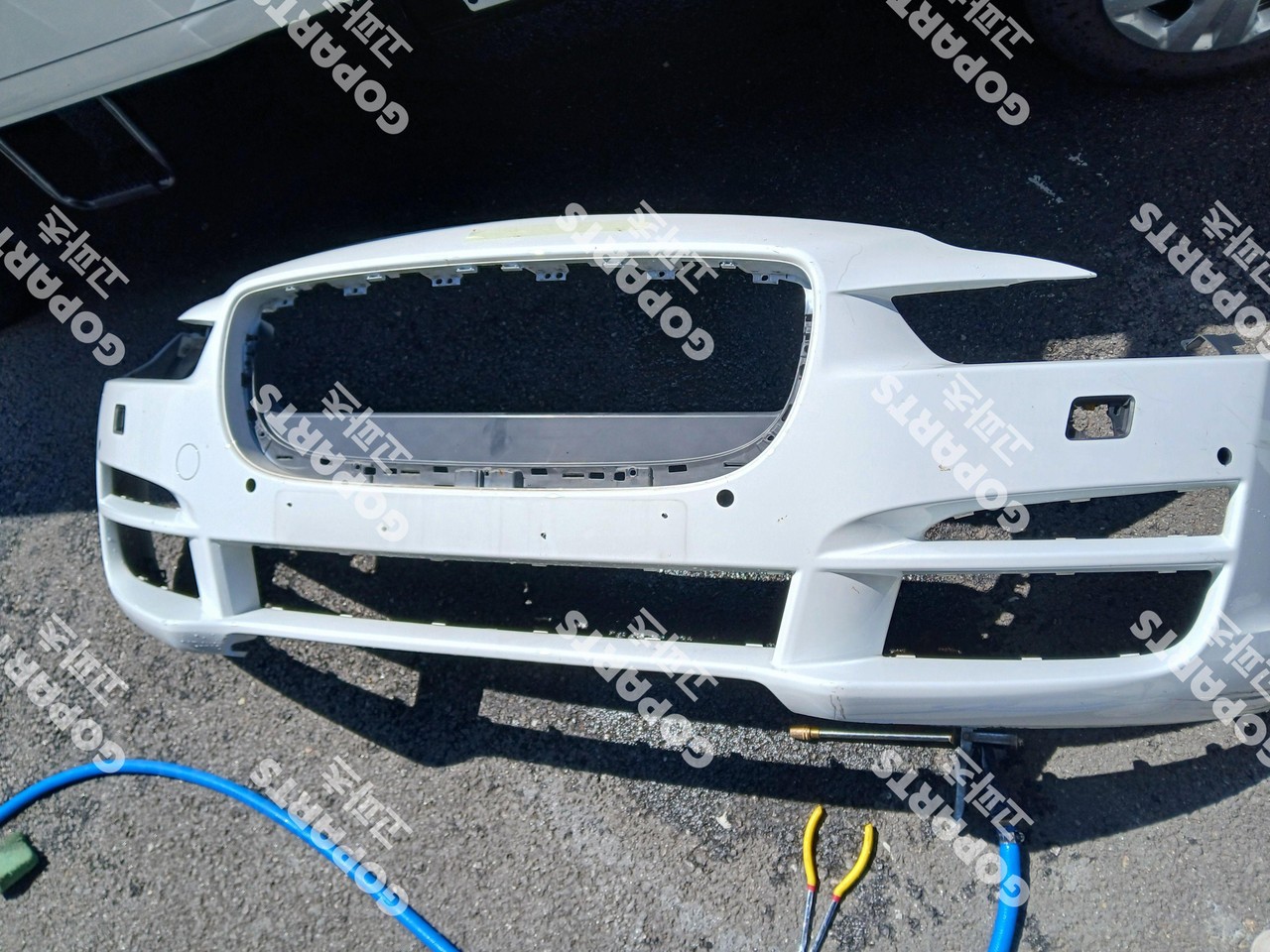 재규어 XE 앞범퍼 사진 2