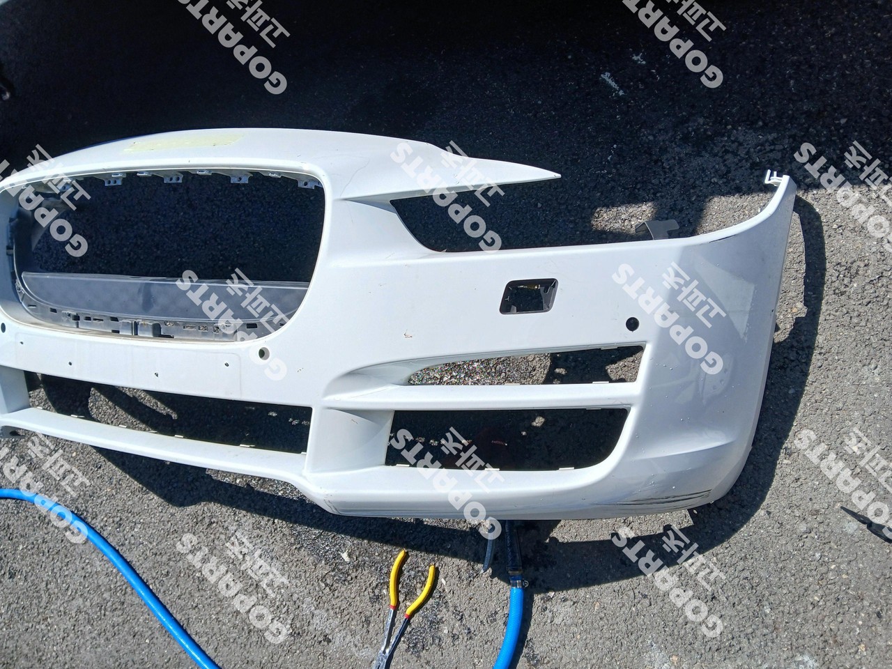 재규어 XE 앞범퍼 사진 3