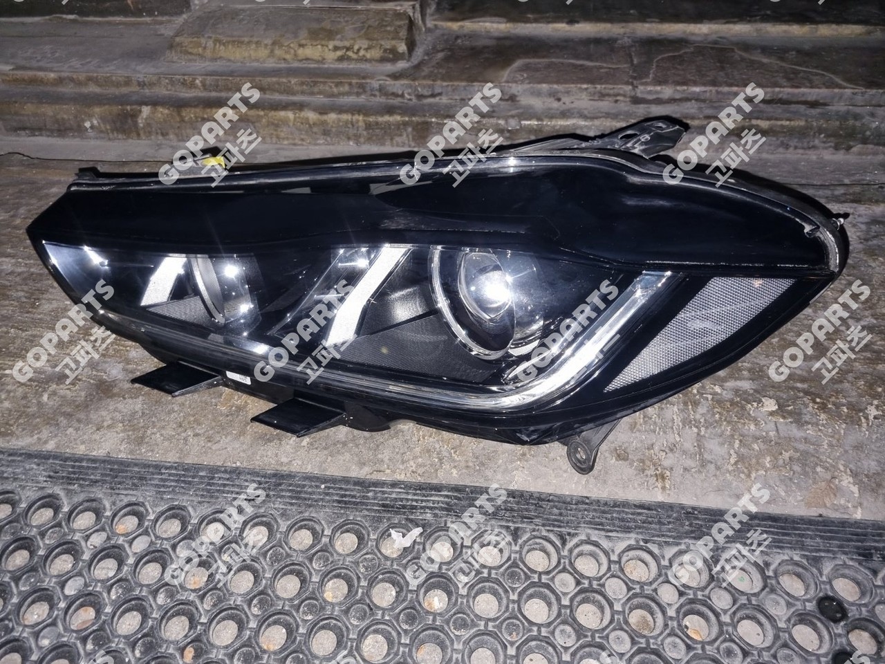 재규어 XE 전기 운전석헤드라이트전조등램프 사진 2