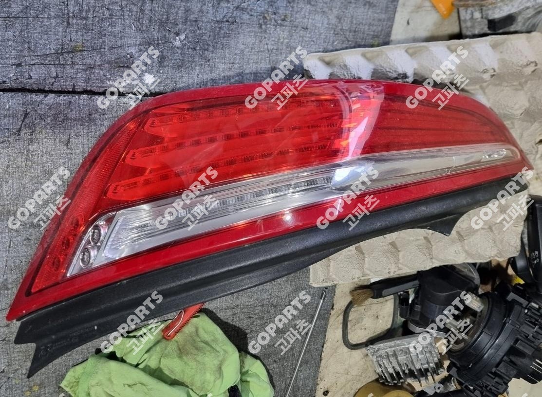 재규어 XJ 운전석 후미등 중고