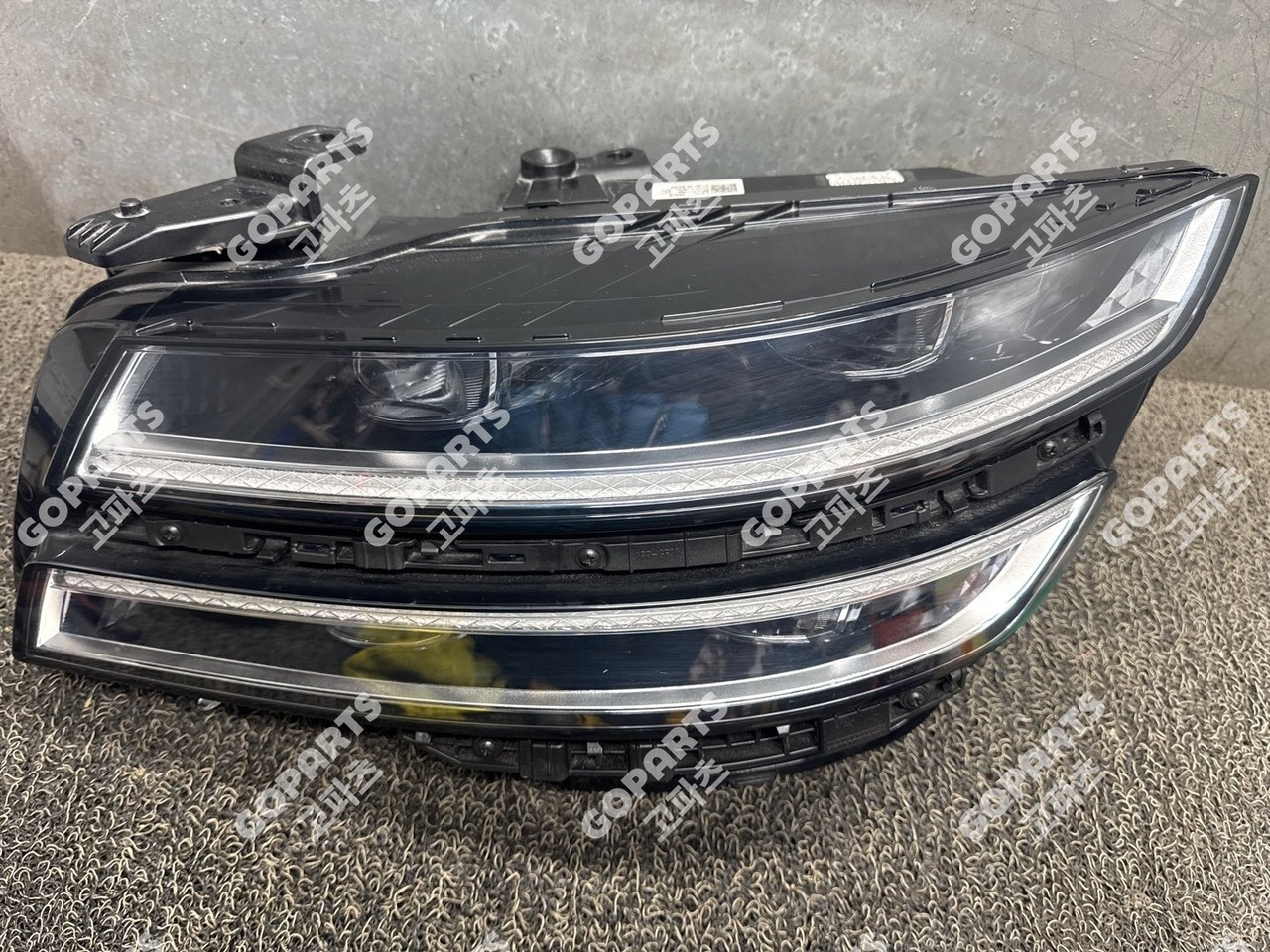제네시스 G80 GR3 전기 운전석헤드라이트 중고