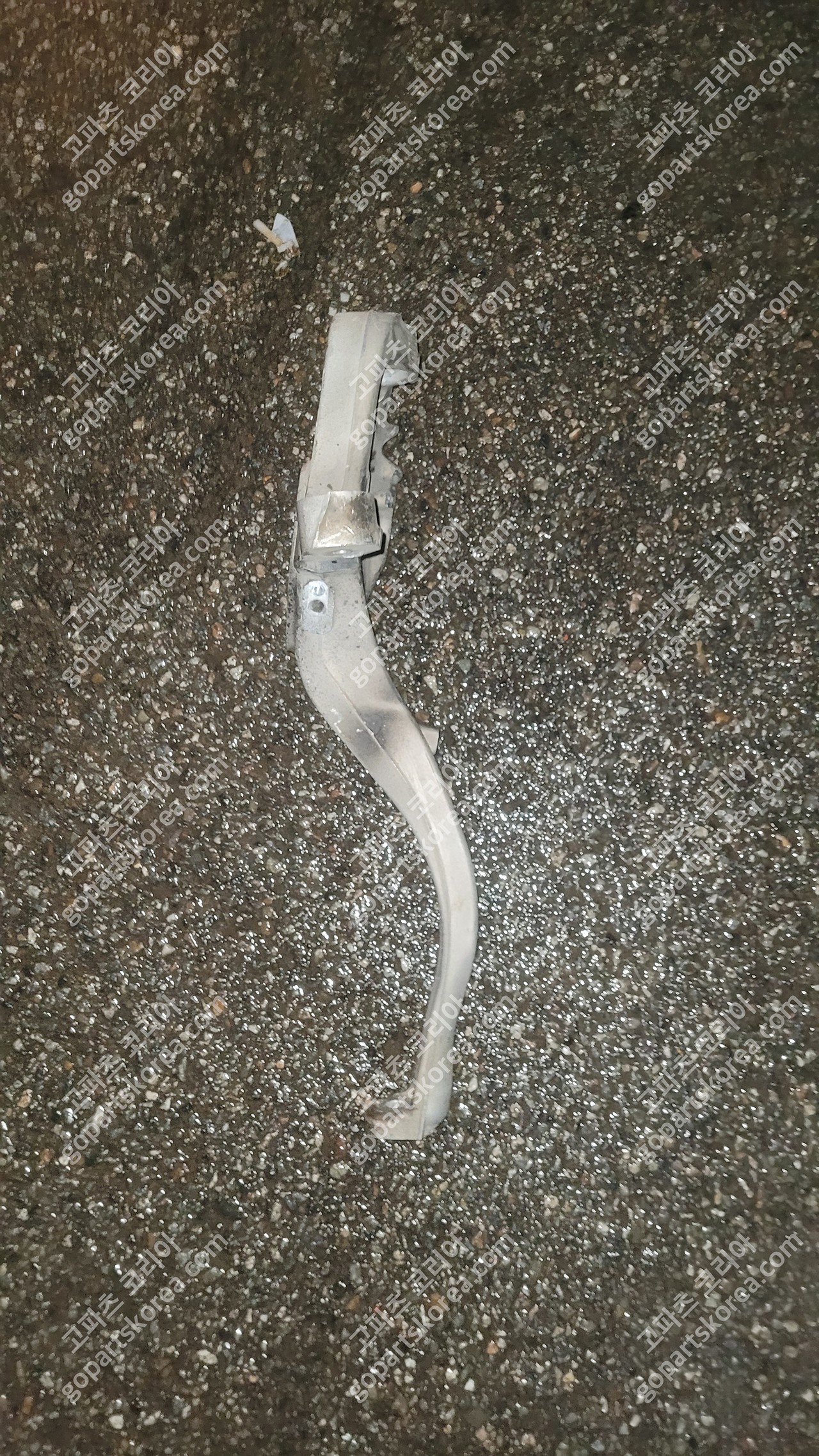 지프 그랜드체로키 하체 운전석 앞스티어링 너클 사진 3