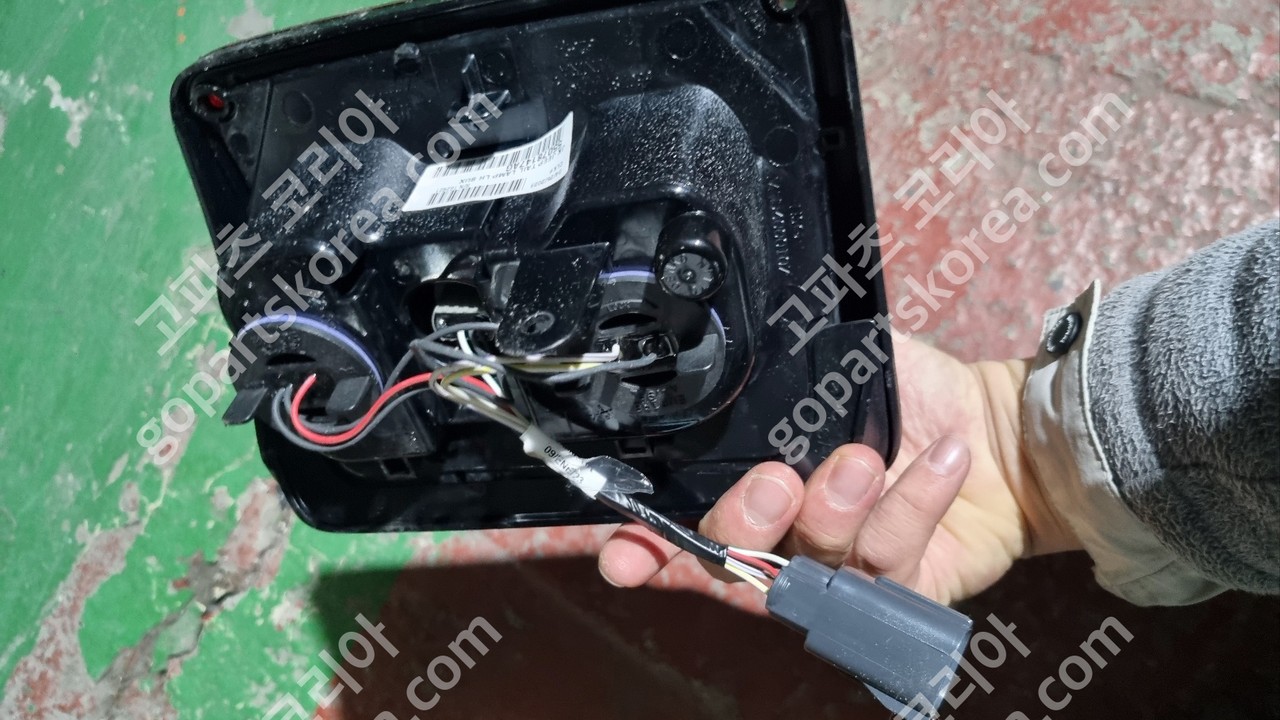 지프 랭글러 테일램프 운전석 사진 2