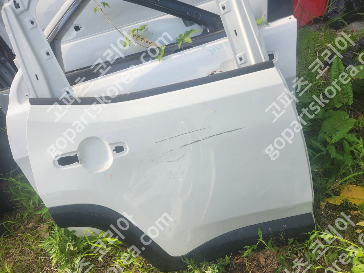 지프 레니게이드 도어 조수석 뒷도어 중고