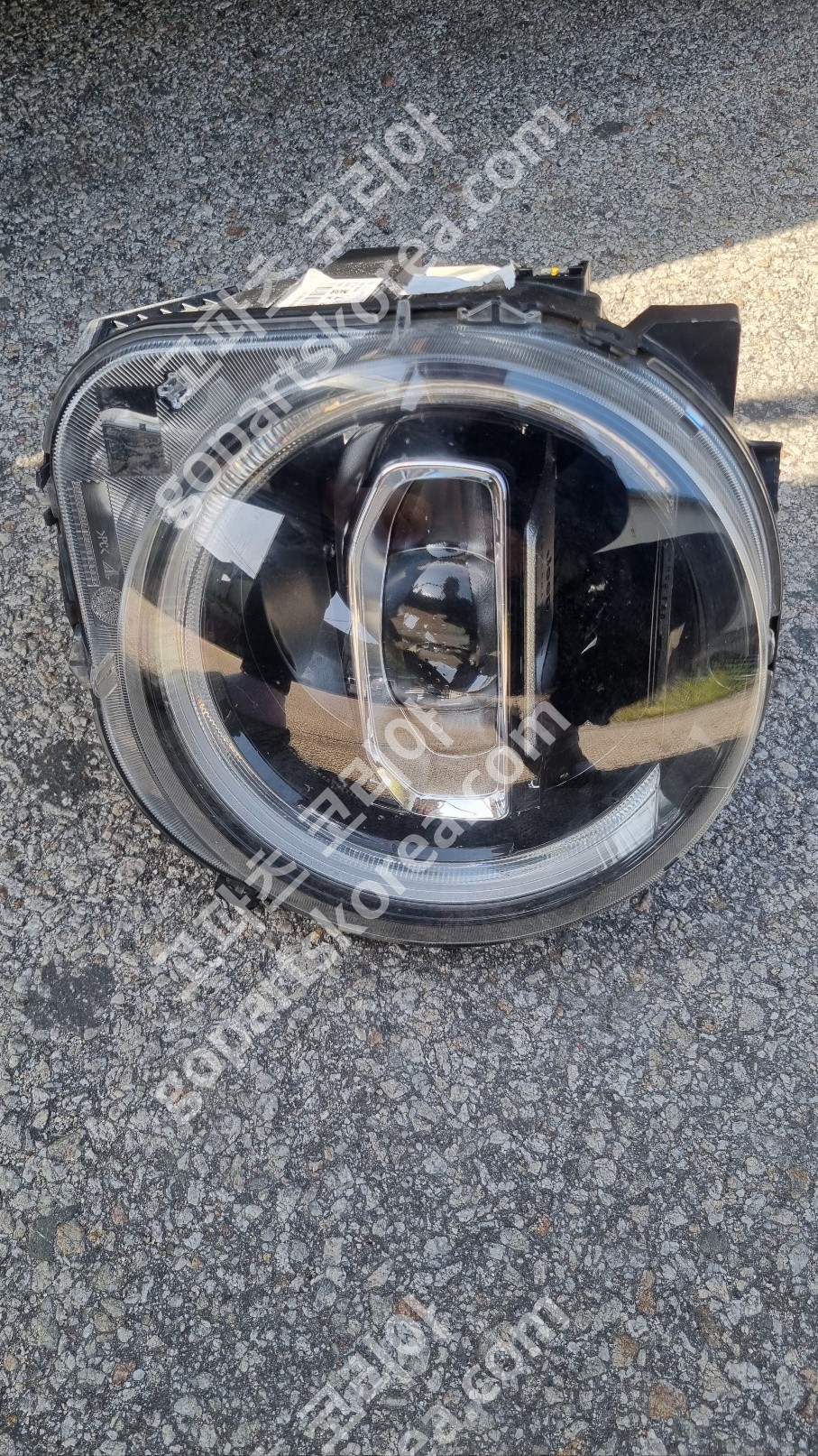 지프 레니게이드 헤드라이트 조수석 사진 3