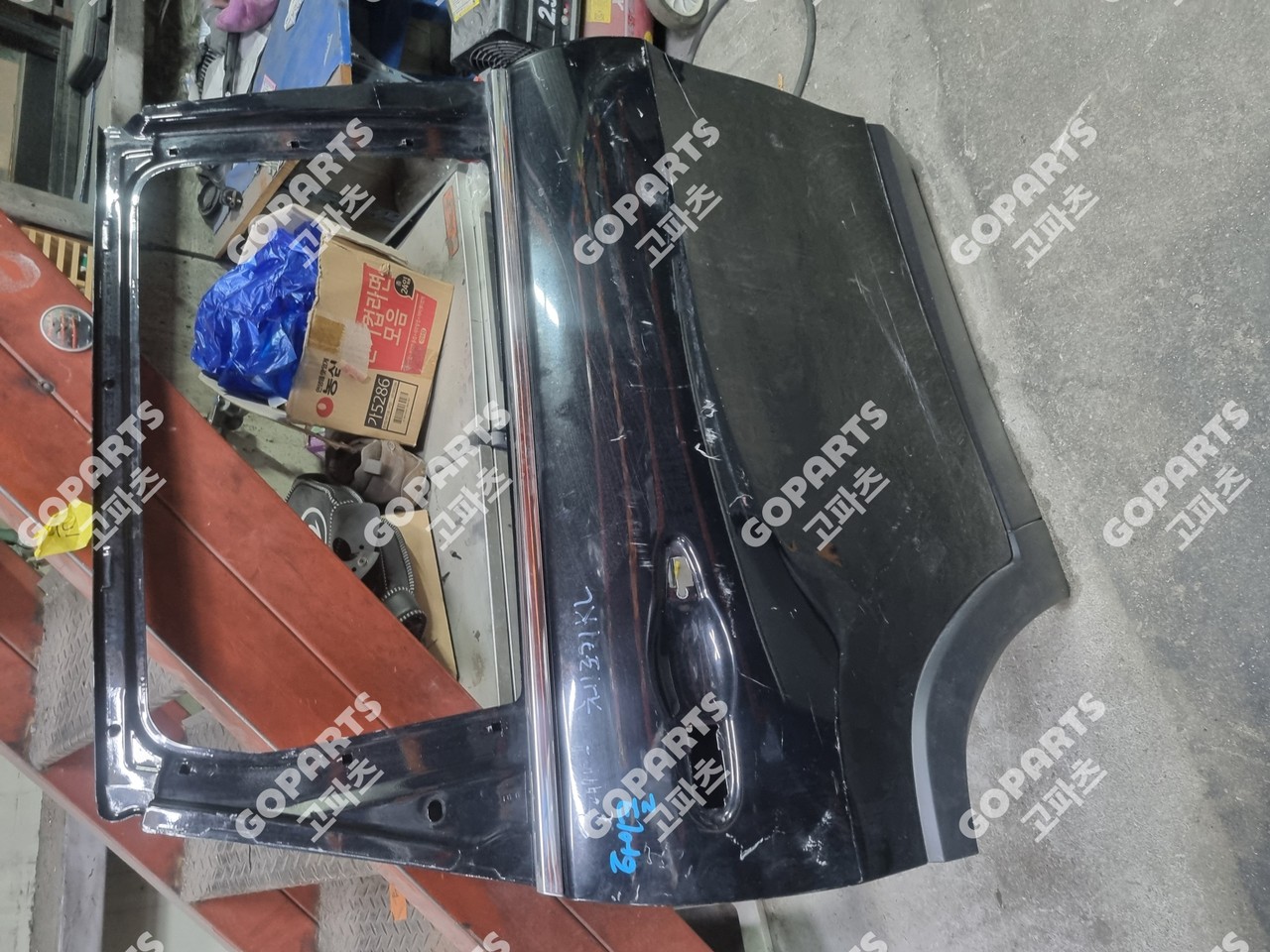 지프 체로키 KL 조수석후도어뒷도어리어문짝 사진 2