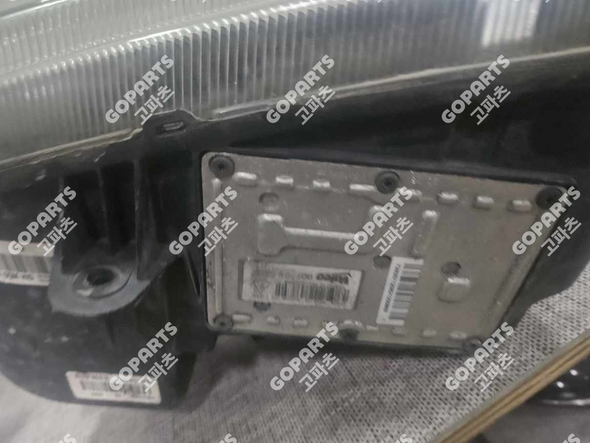 크라이슬러 300C 조수석제논헤드라이트 전조등램프 사진 2