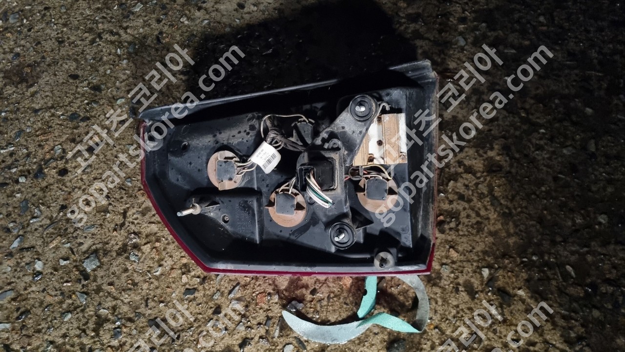 크라이슬러 300C 테일램프 조수석 중고