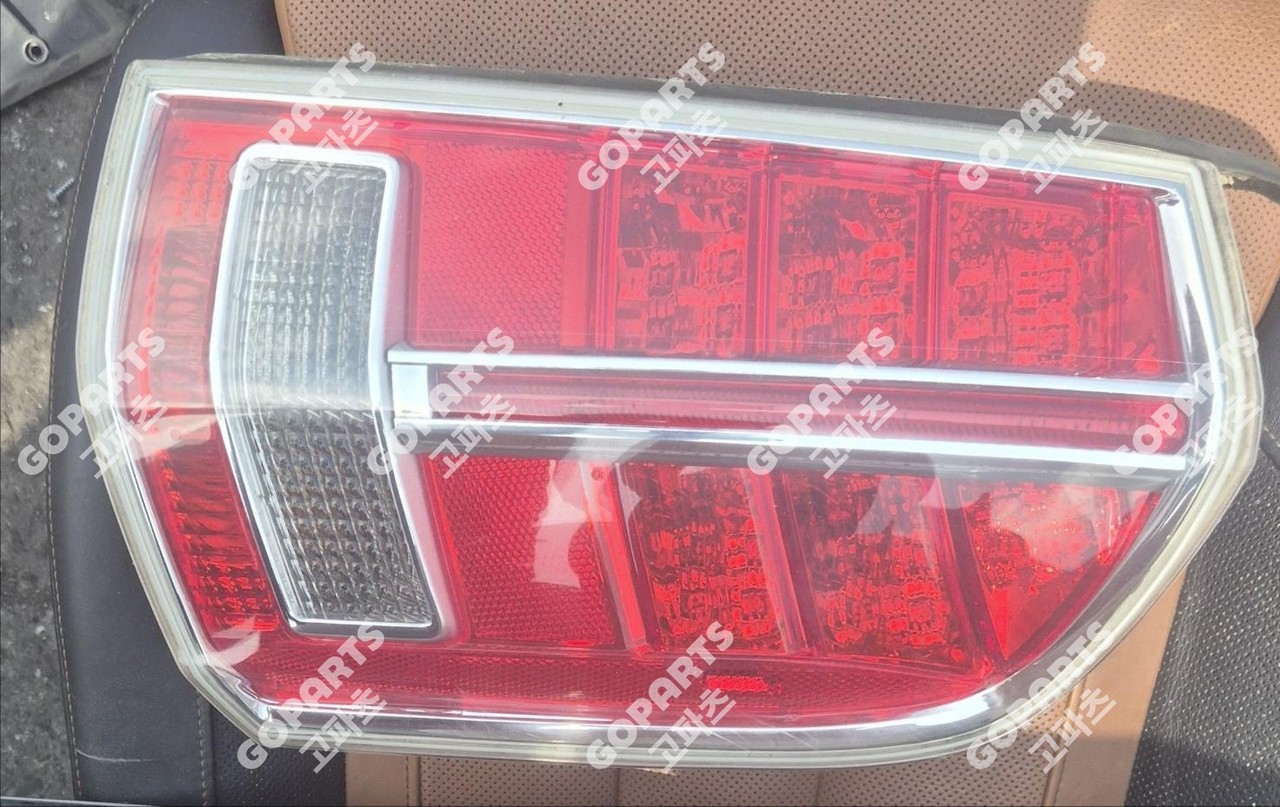 크라이슬러 300C 2세대 전기 조수석데루등리어브레이크램프테일램프 중고