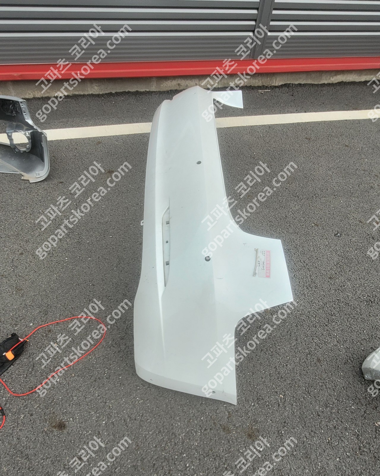 테슬라 모델3 뒷범퍼 사진 3