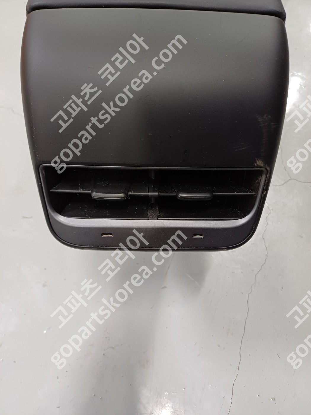 테슬라 모델3 센터콘솔 사진 5