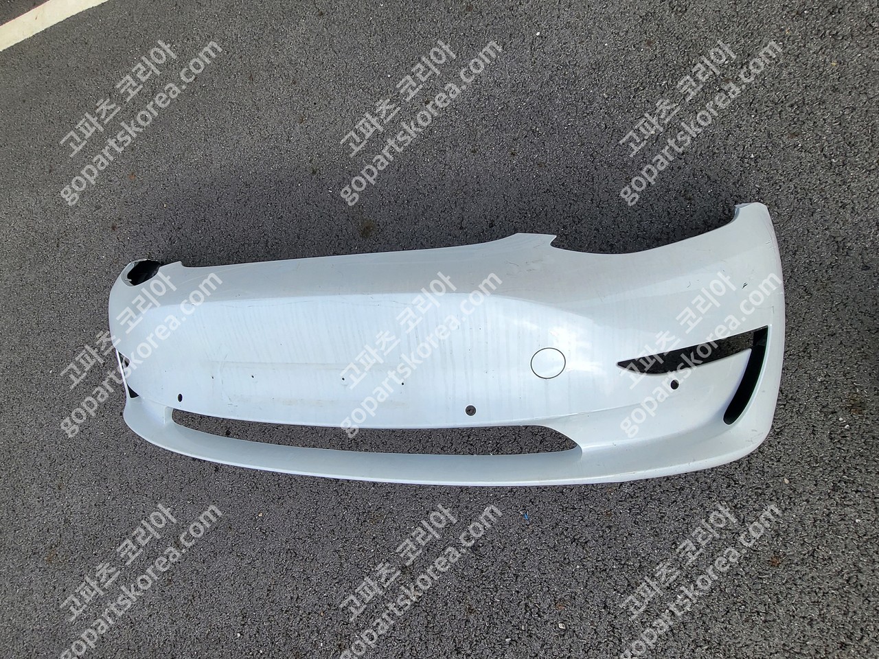 테슬라 모델3 앞범퍼 중고