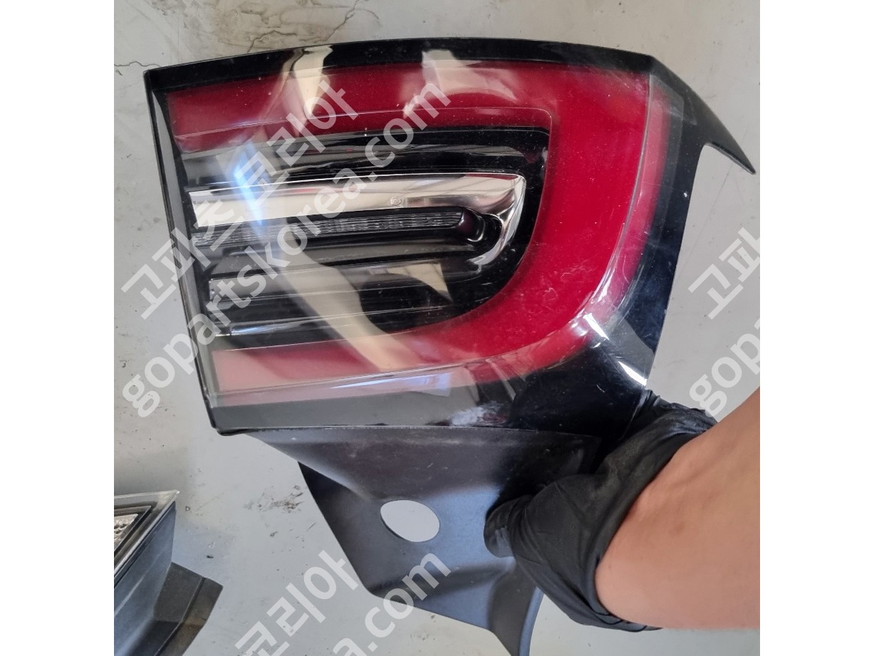 테슬라 모델3 전기 테일램프 운전석 중고