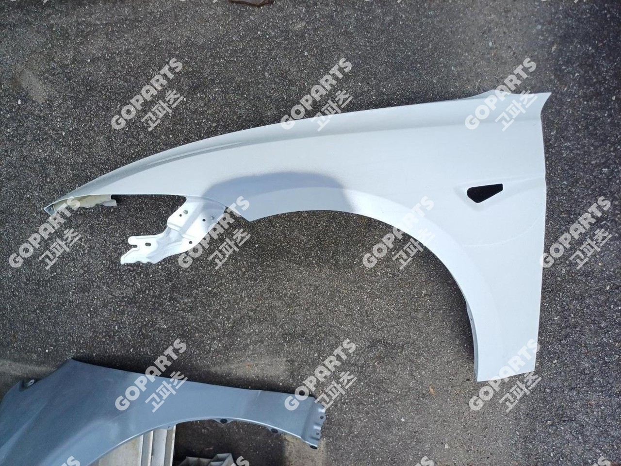 테슬라 모델3 후기형 하이앤드 운전석앞휀더 중고