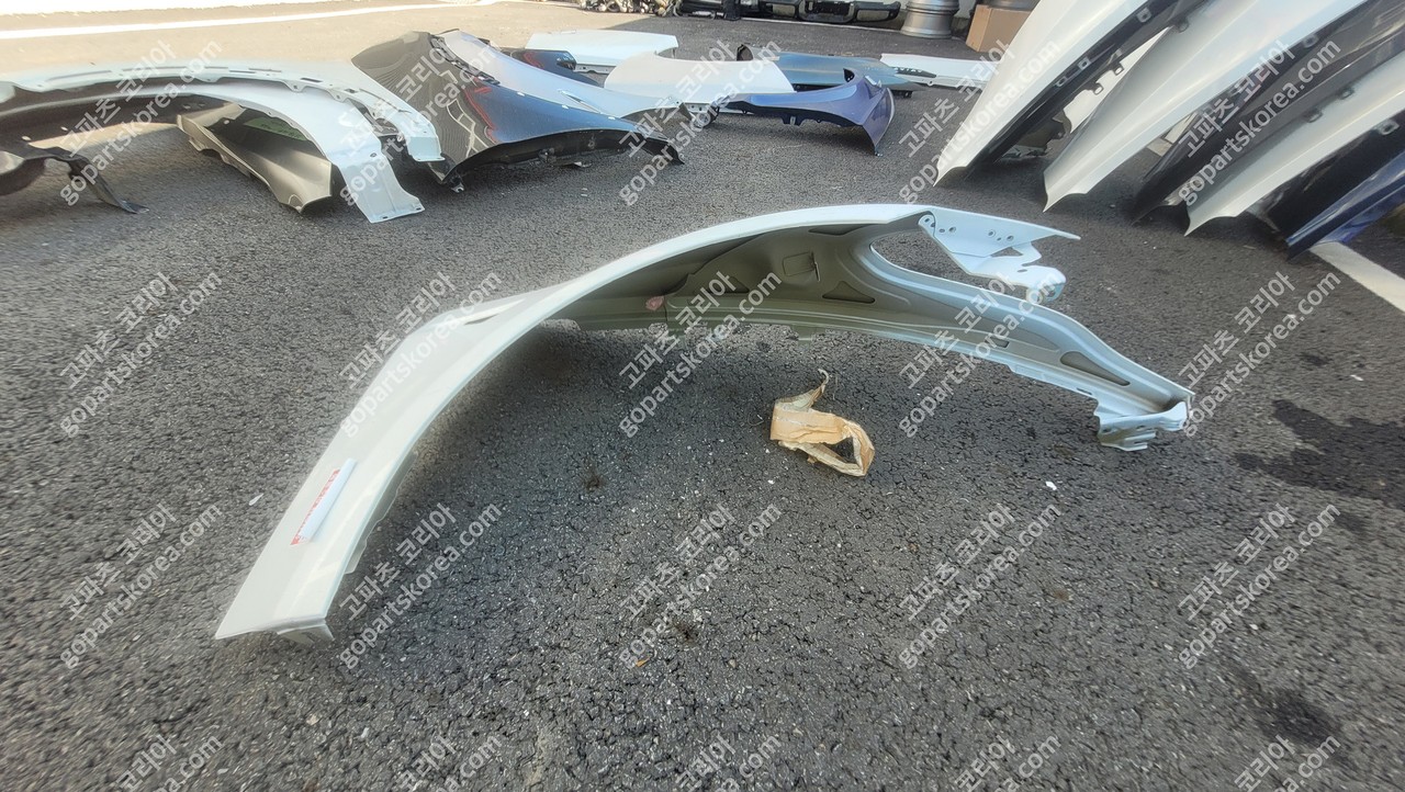 테슬라 모델3 휀더 조수석 앞휀더 사진 2
