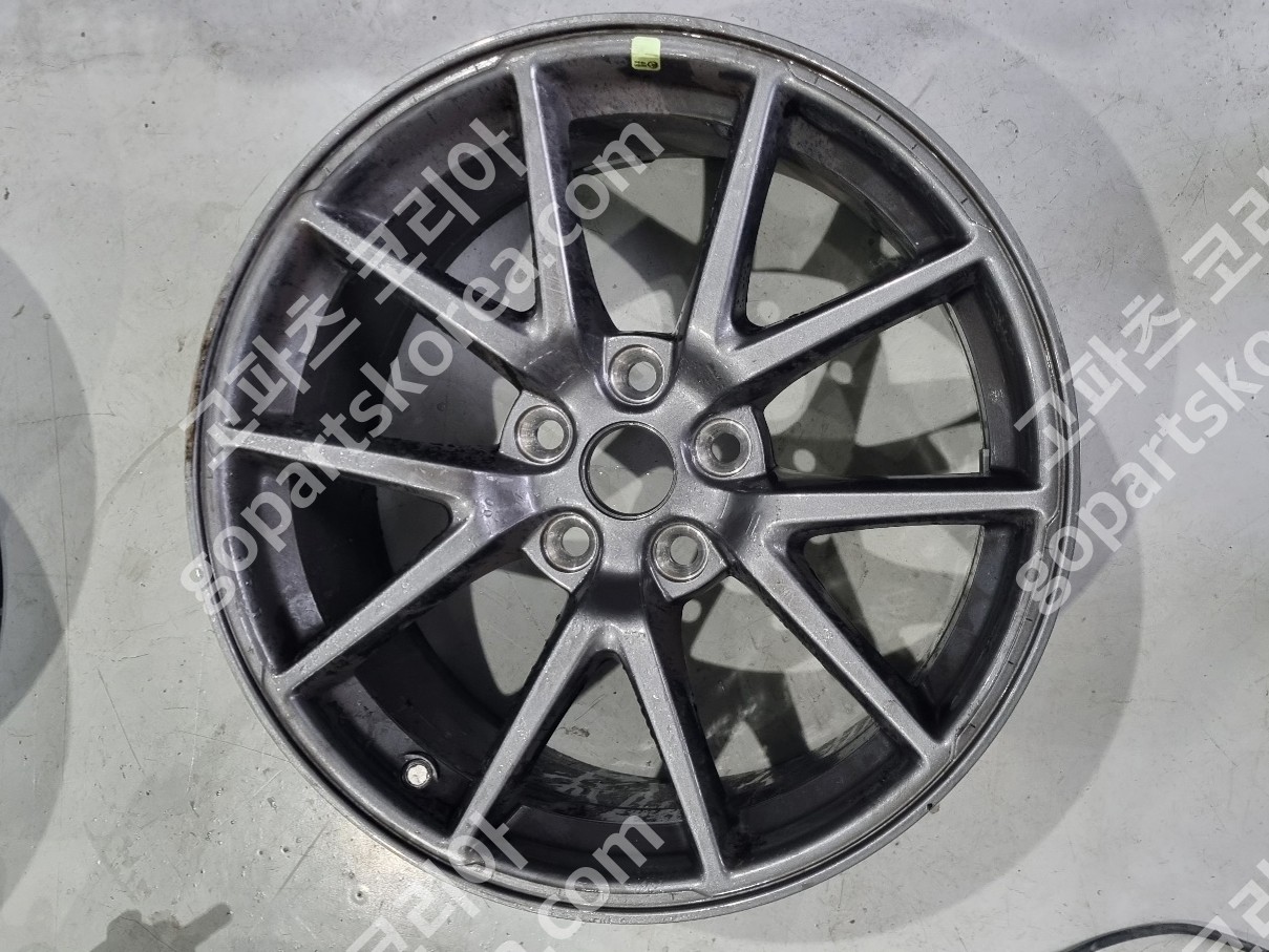 테슬라 모델3 휠 18인치 중고