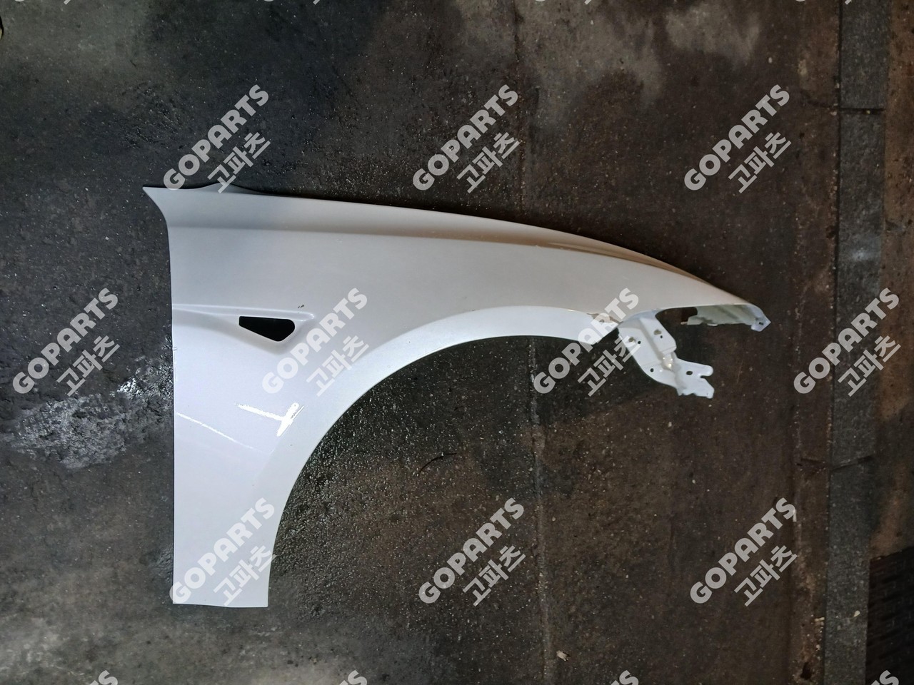 테슬라 모델3 2세대 하이랜드 조수석앞휀더조휀더 중고