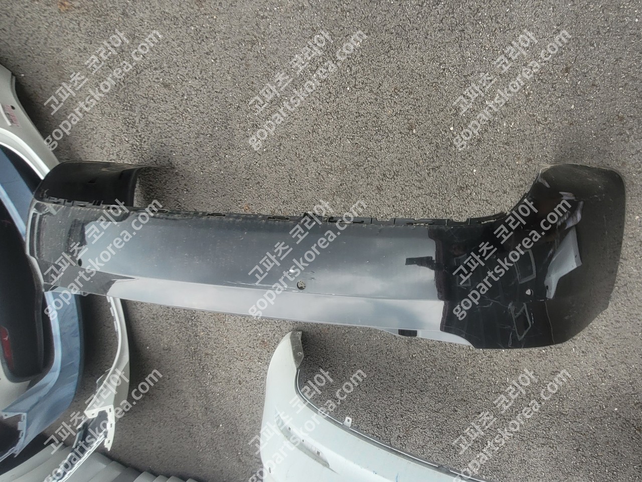 테슬라 모델S 뒷범퍼 사진 2