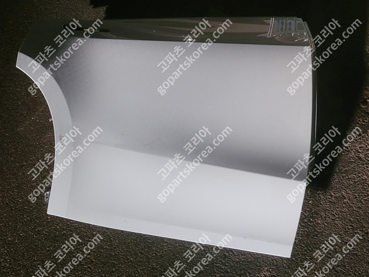 테슬라 모델Y 도어 조수석 조수 뒷도어 사진 2