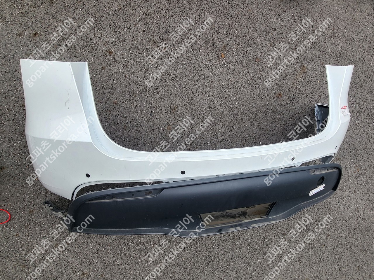 테슬라 모델Y 뒷범퍼 사진 3