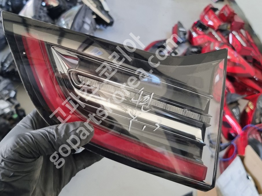 테슬라 모델Y 테일램프 조수석 트렁크등 4핀, 모델3, 모델Y혼용 중고