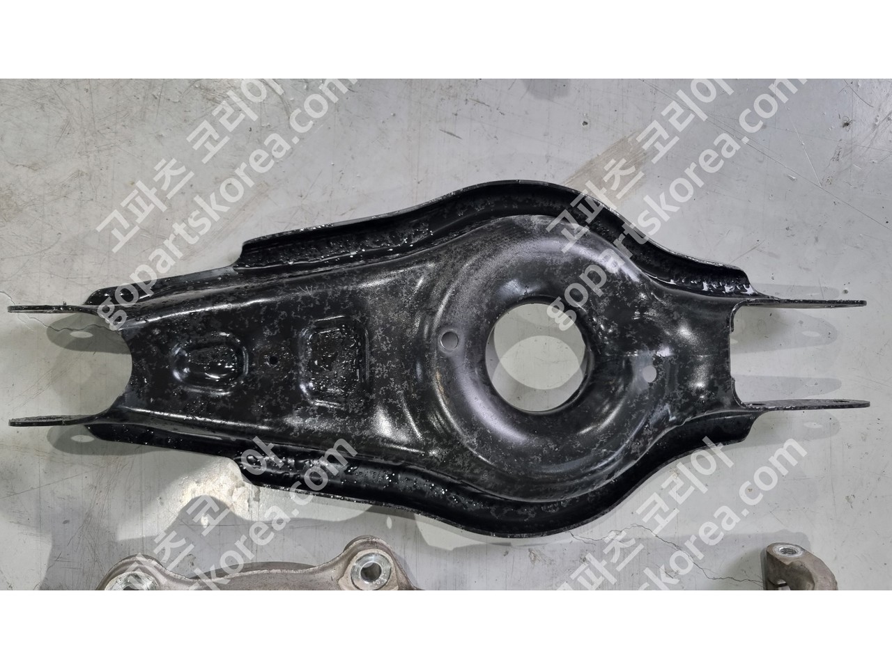 테슬라 모델Y 하체 모델3 모델Y 공용 로우암 서스펜션암 컨트롤암 중고