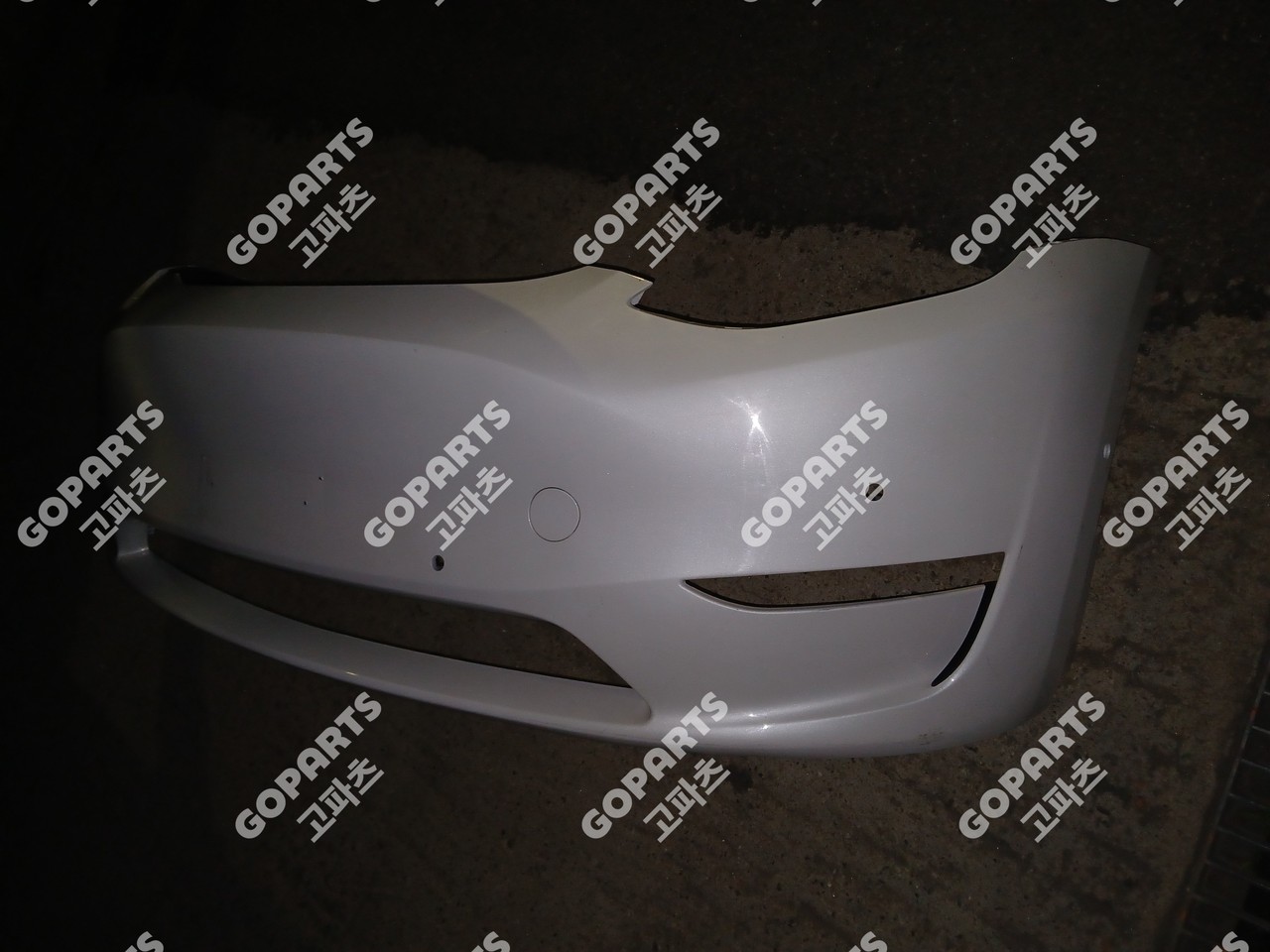 테슬라 모델Y 1세대 전기형 앞범퍼 센서O 중고