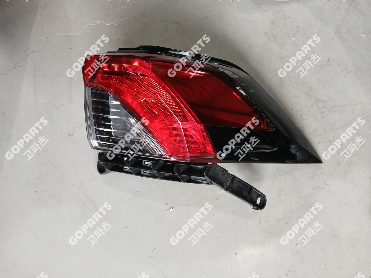 토요타 라브4 5세대 조수석후미등테일램프 사진 2