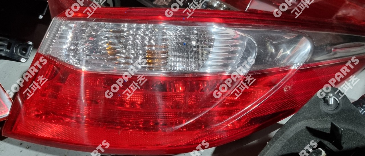 토요타 캠리 북미7세대 후기 조수석테일램프후미등브레이크등 중고