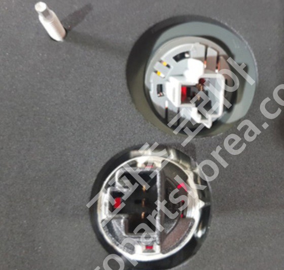 토요타 캠리 테일램프 조수석 사진 4