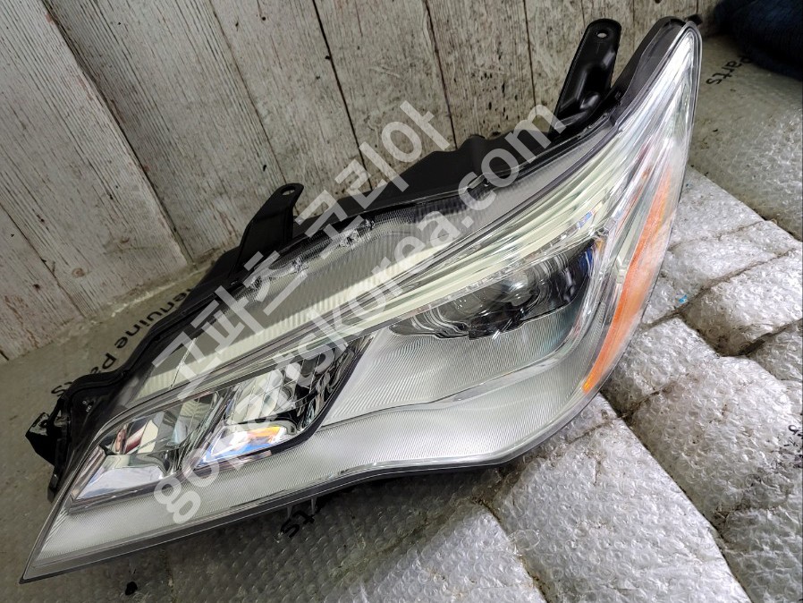 토요타 캠리 헤드라이트 운전석 LED 사진 4