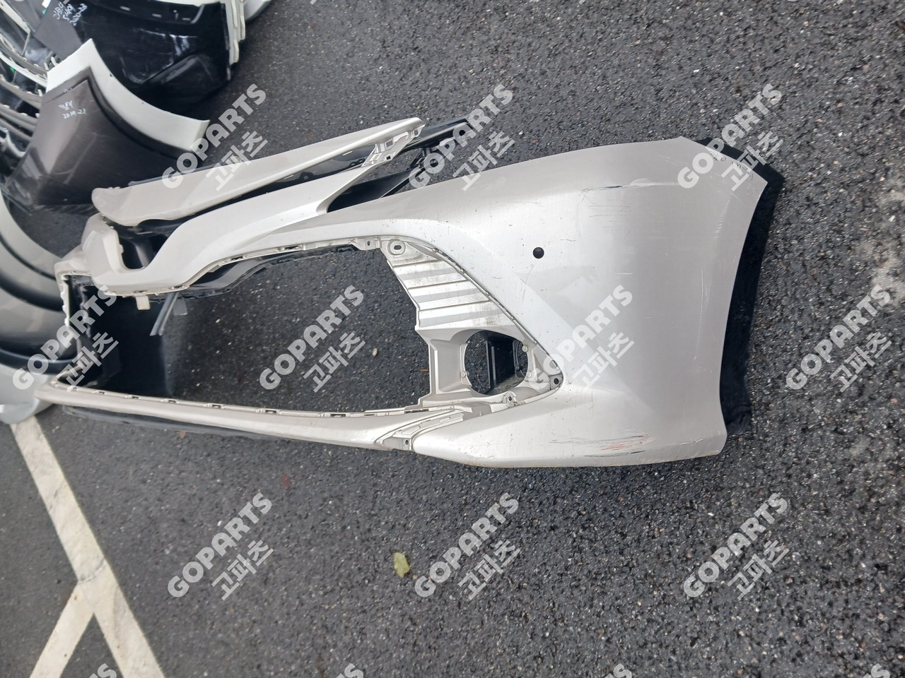 토요타 캠리 10세대 전기 앞범퍼 전피 사진 2