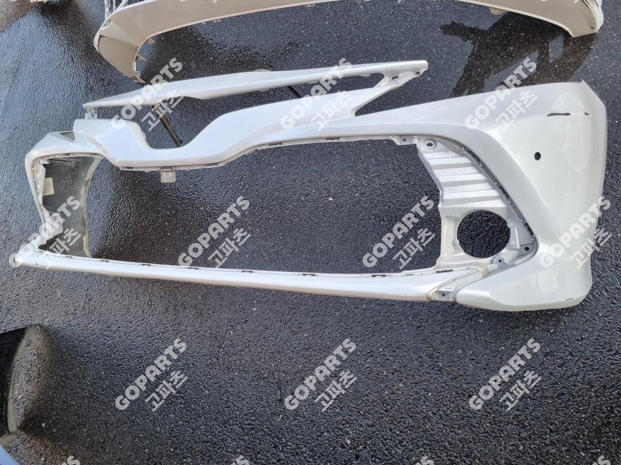 토요타 캠리 10세대 전기 앞범퍼 전피프론트밤바 사진 2