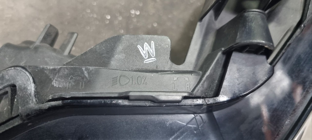 토요타 캠리 10세대 전기 조수석헤드라이트 W타입 15핀 사진 4