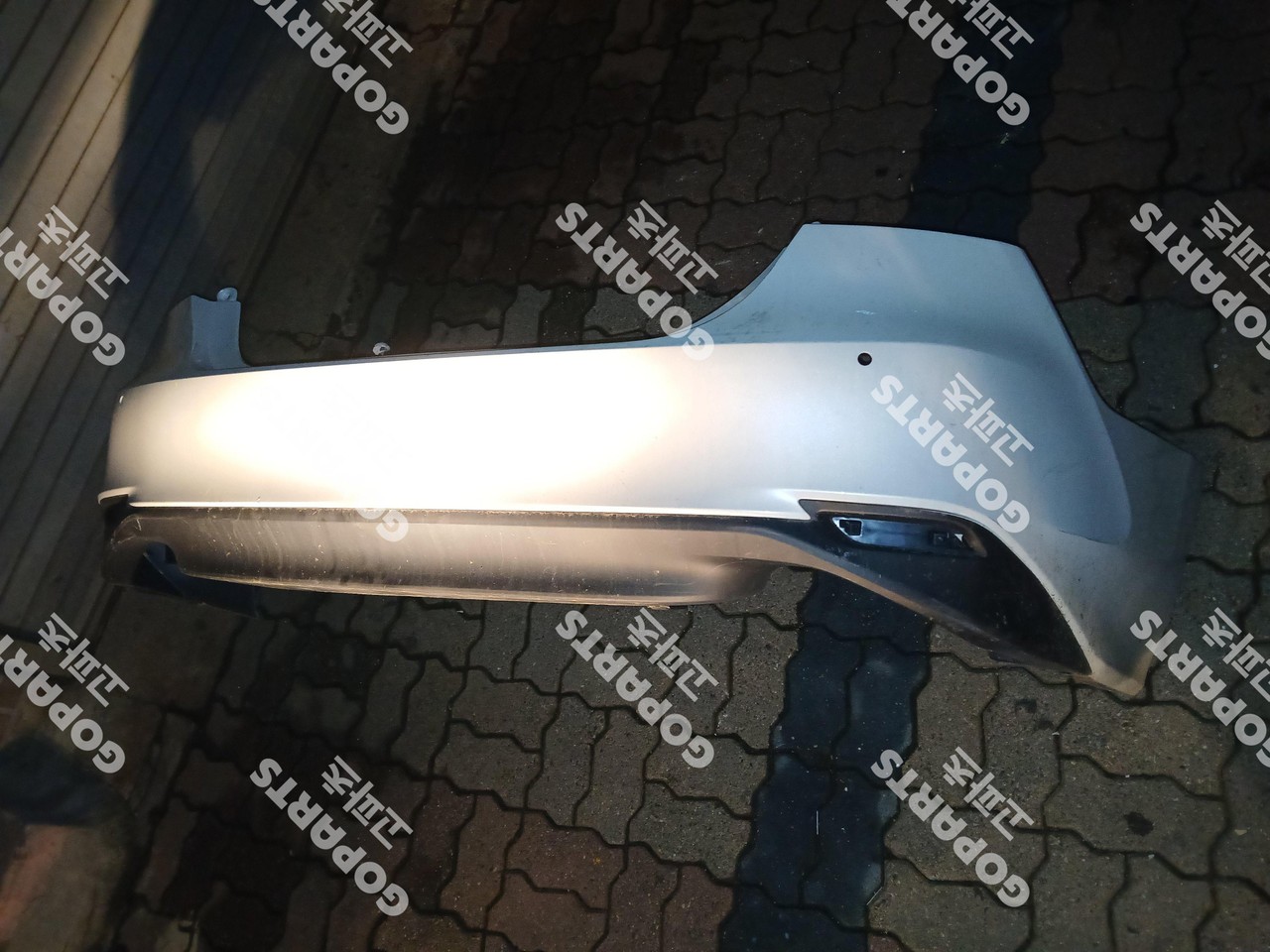 토요타 캠리 10세대 전기형 뒷범퍼 사진 2