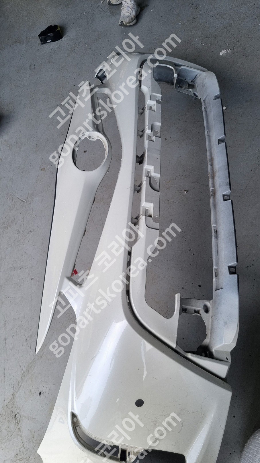 토요타 프리우스V 앞범퍼 사진 2