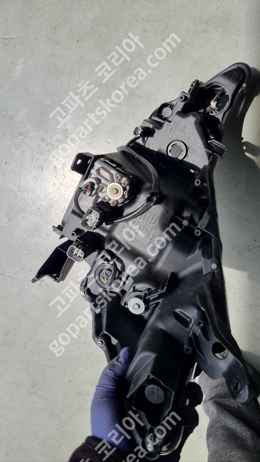 토요타 프리우스V 헤드라이트 조수석 할로겐 사진 2