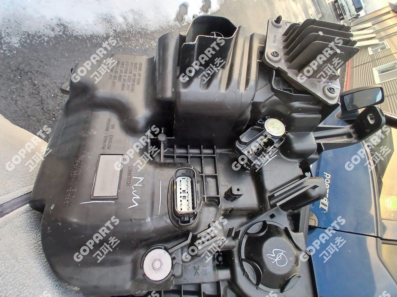 포드 레인저 4세대 와일드트랙 운전석헤드라이트 사진 2