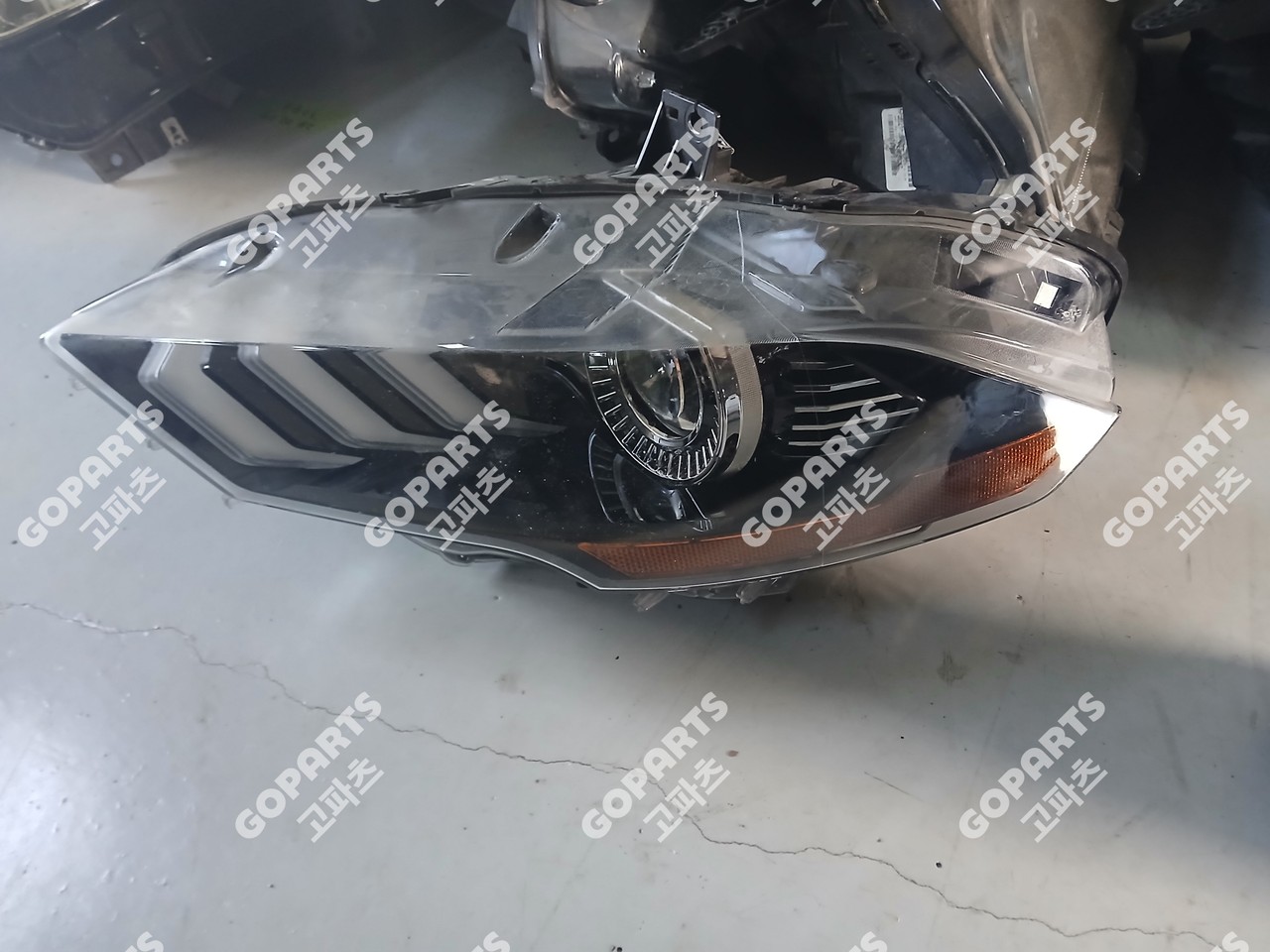 포드 머스탱 6세대 후기 운전석헤드라이트전조등 중고