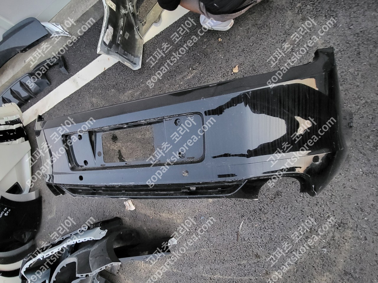 포드 머스탱 GT 뒷범퍼 사진 4