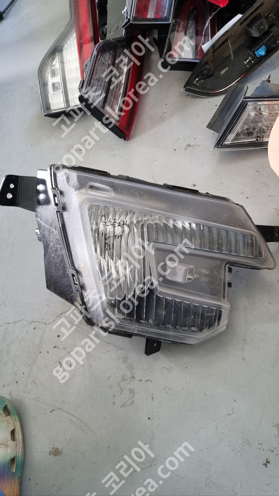 포드 익스플로러 안개등 조수석 중고