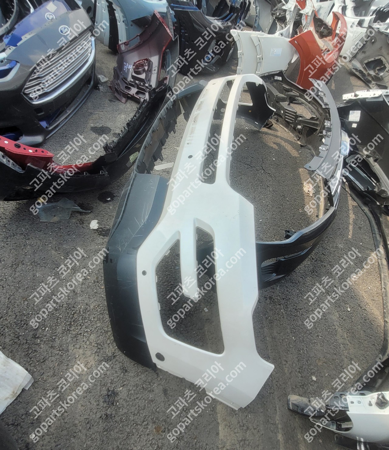 포드 익스플로러 앞범퍼 사진 2