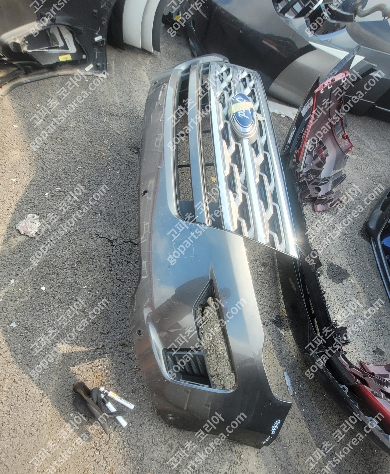 포드 익스플로러 앞범퍼 사진 3