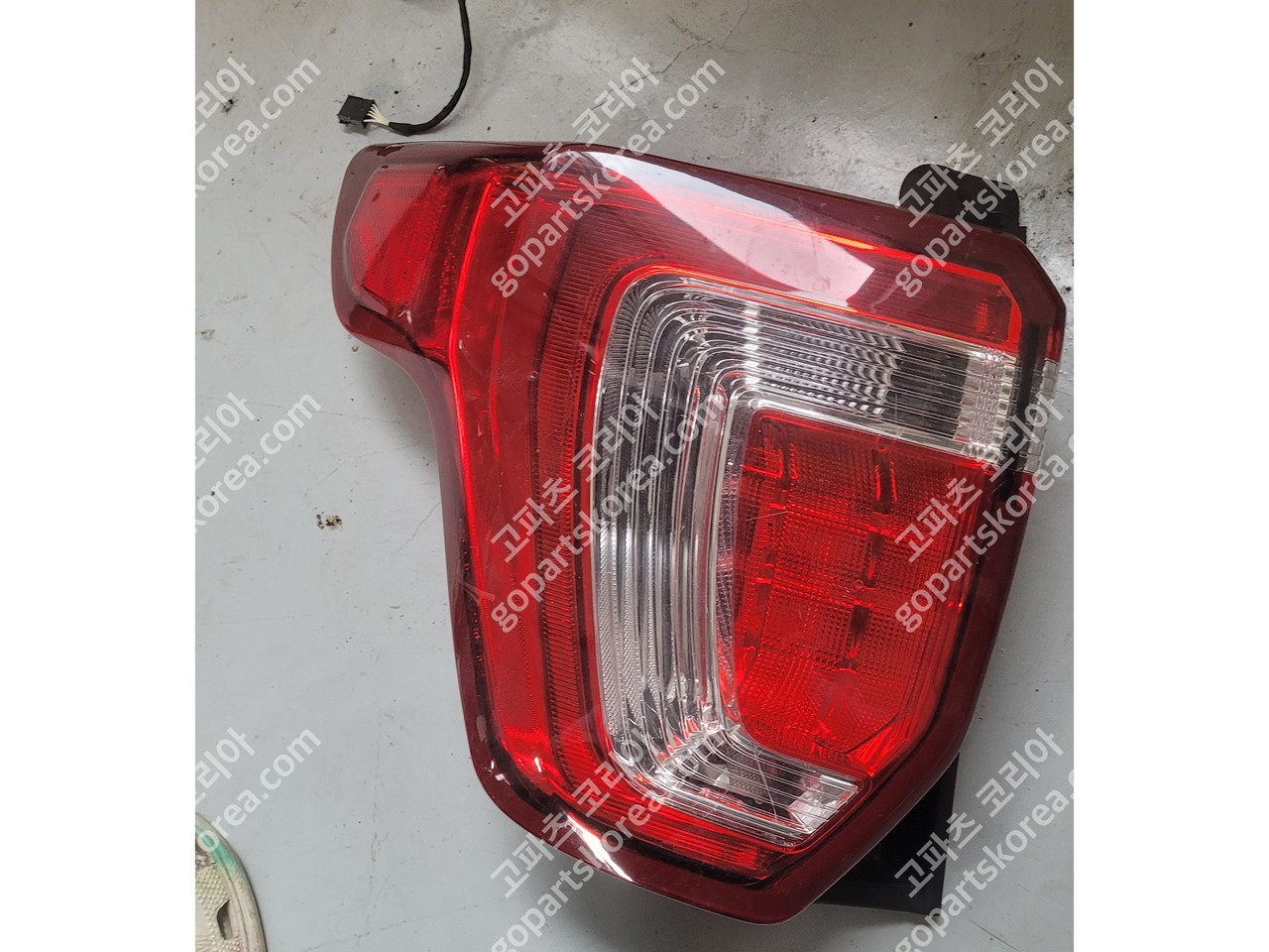 포드 익스플로러 테일램프 운전석 중고
