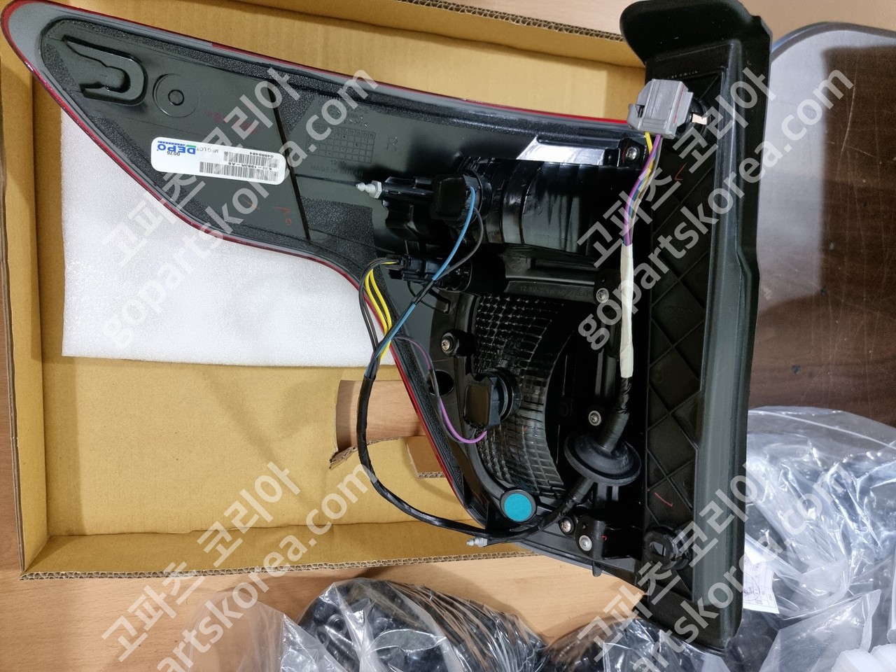 포드 익스플로러 테일램프 조수석 에프터 신품 사진 3