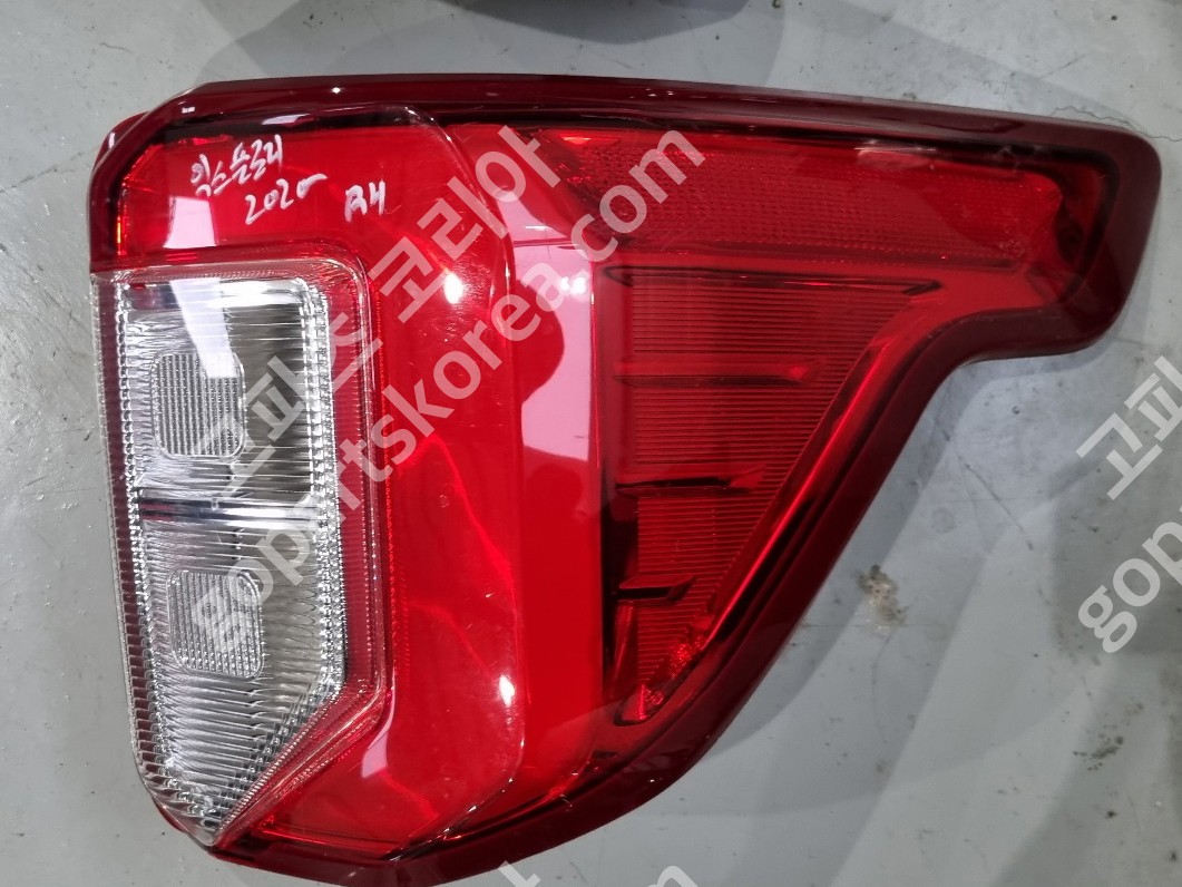 포드 익스플로러 테일램프 조수석 중고