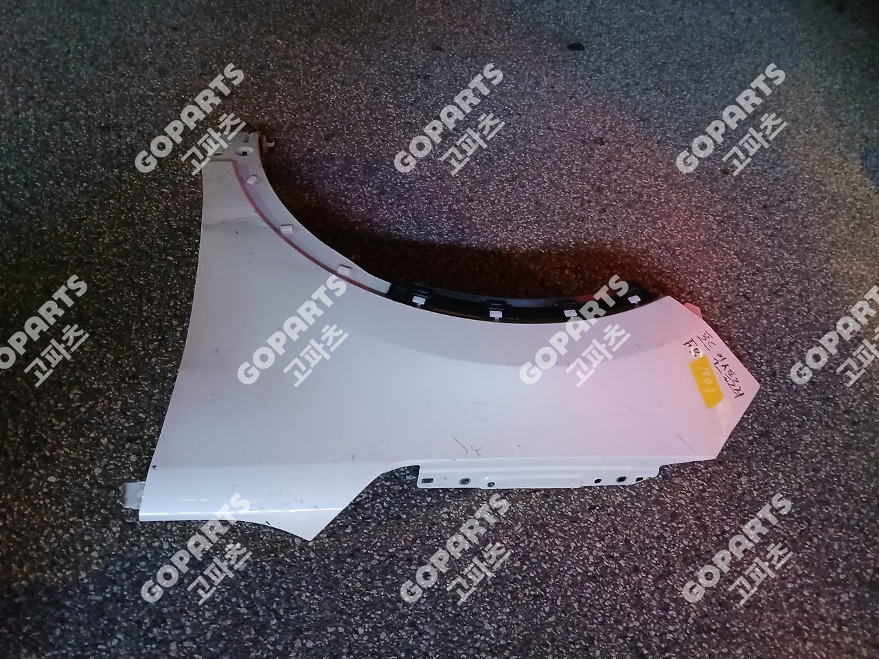 포드 익스플로러 5세대 운전석앞휀더 중고