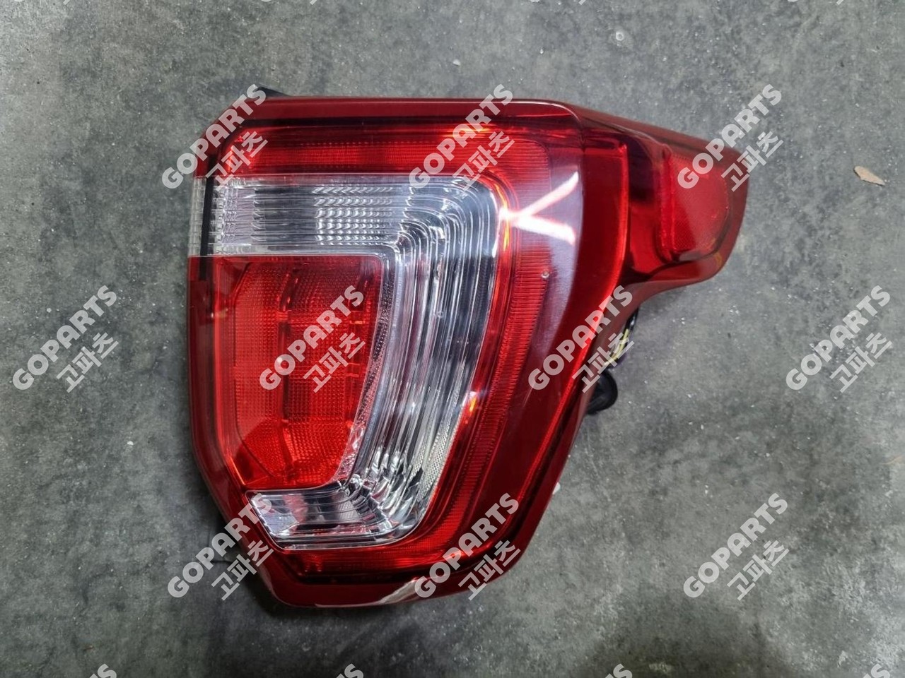 포드 익스플로러 5세대 후기 조수석후미등브레이크등테일램프라이트 중고