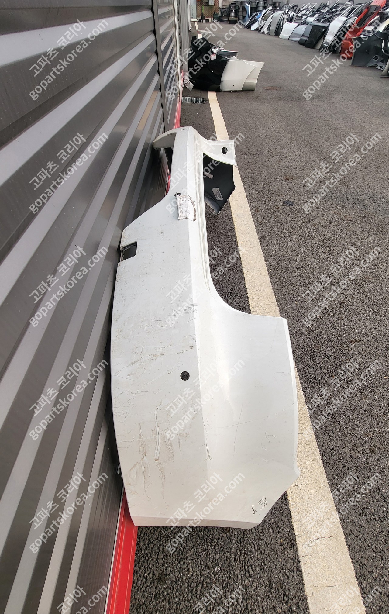 포르쉐 마칸 뒷범퍼 중고